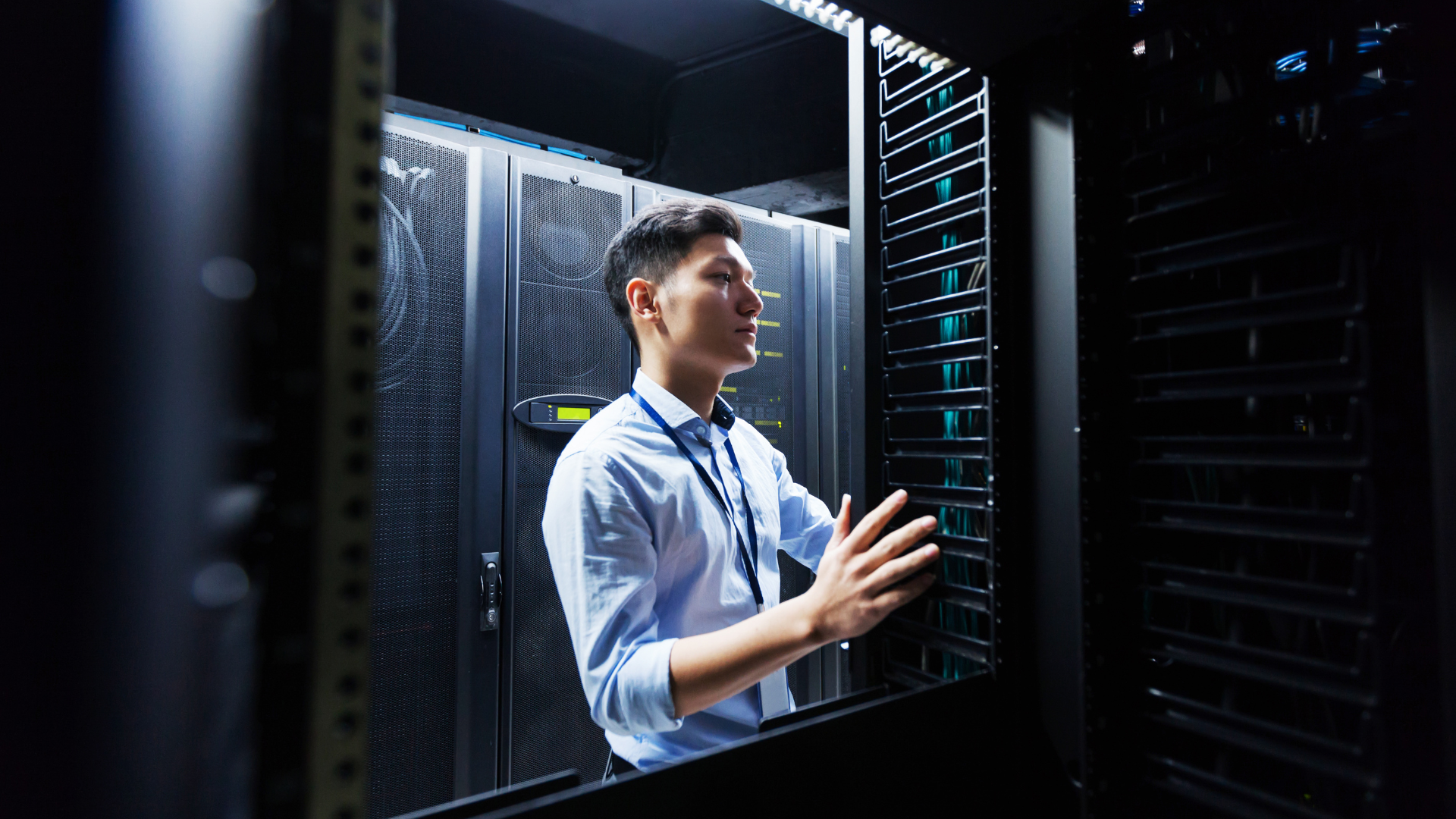 10 Critical Questions to Ask Before Choosing a Data Center Provider